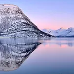 Efjord&stetind - Kulhorn Feriehus Ballangen