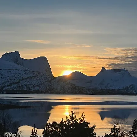 Efjord And Stetind - Kulhorn Holiday home