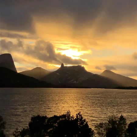 Efjord And Stetind - Kulhorn Ballangen