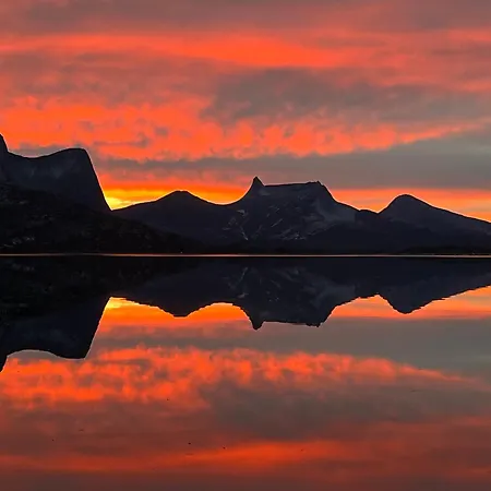 Efjord And Stetind - Kulhorn Holiday home *