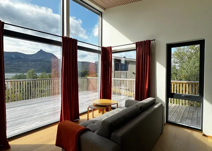 Semesterbostad Efjord And Stetind - Kulhorn *