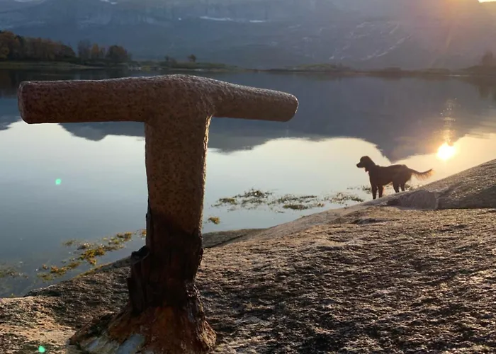 Efjord And Stetind - Kulhorn Semesterbostad *