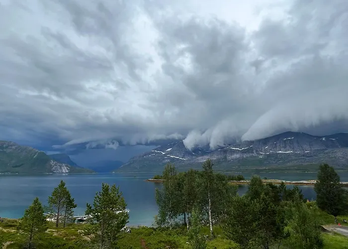 Efjord&stetind - Kulhorn Ferienhaus Ballangen
